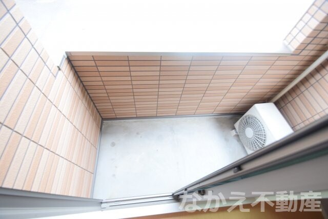 物件内観写真11　(バルコニーからの眺めを楽しみながら食事をしませんか)