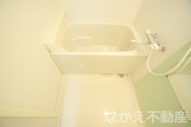 物件内観写真5　(お風呂です)