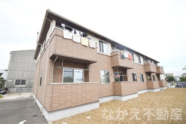 物件外観写真1　(物件の外観です)