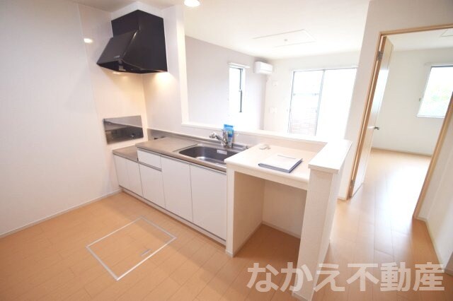 物件内観写真6　(コンパクトなキッチンで掃除もラクラク)