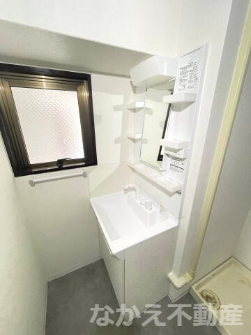 物件内観写真8　(使いやすい洗面所です)