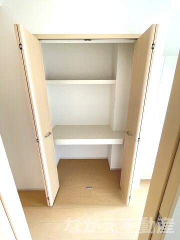 物件内観写真23　(収納豊富です)