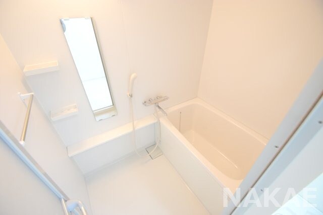 物件内観写真6　(きれいなお風呂です)