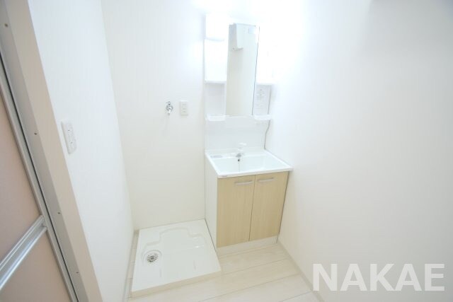 物件内観写真8　(忙しい朝には欠かせない洗面所です)