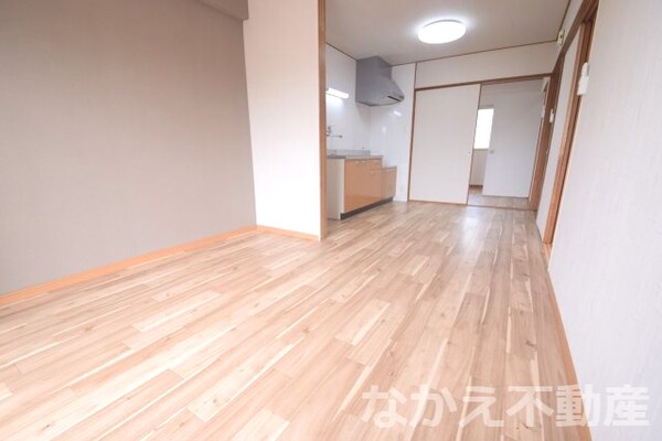 寝室(使い勝手のいい寝室です)