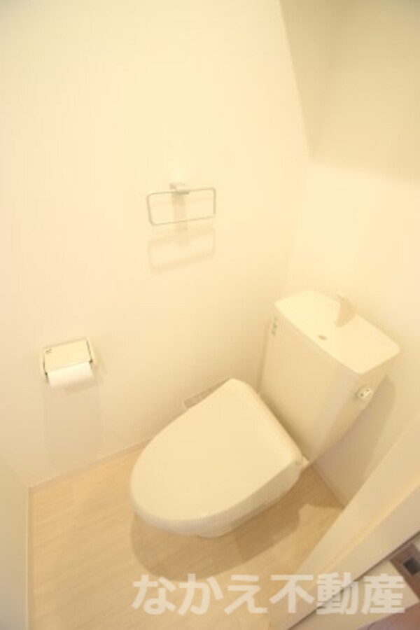 トイレ(コンパクトで使いやすいトイレです)