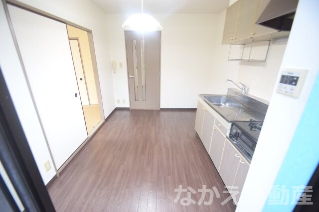 物件内観写真5　(リビングです)