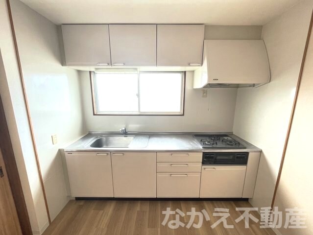 物件内観写真5　(お料理しやすいキッチンです)