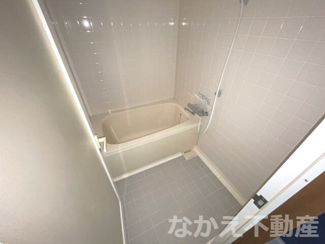 物件内観写真6　(落ち着いた空間のお風呂です)