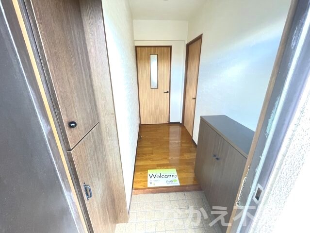 物件内観写真10　(落ち着いた玄関です)