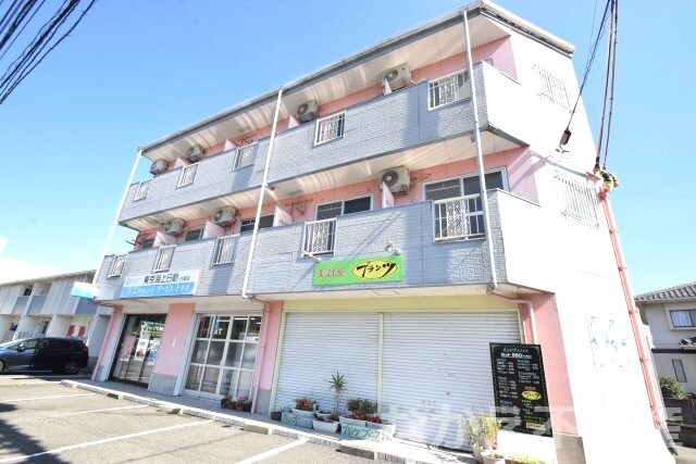 物件外観写真1　(物件の外観です)