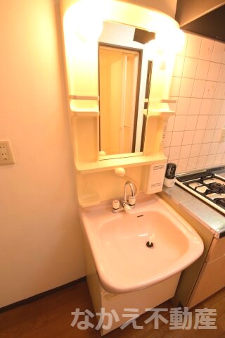 物件内観写真9　(使いやすい洗面所です)