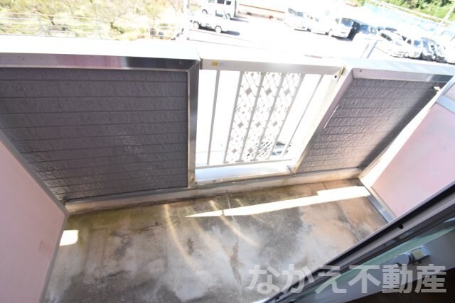 物件内観写真12　(バルコニー付きです)