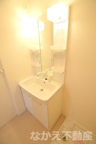 物件内観写真7　(スペースが確保できる洗面所です)