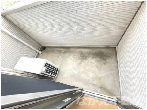 物件内観写真10　(バルコニーがあります)