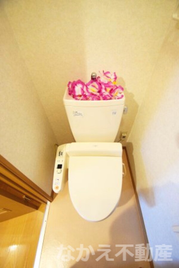 トイレ(コンパクトで使いやすいトイレです)
