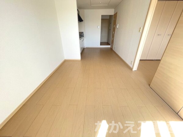 居室(ゆったり過ごせる居間です)