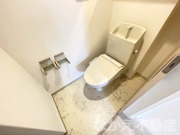 トイレ(コンパクトで使いやすいトイレです)