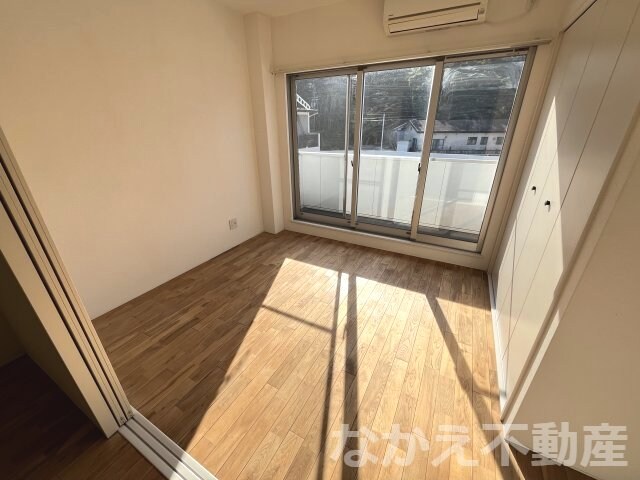 物件内観写真3　(寝室です)