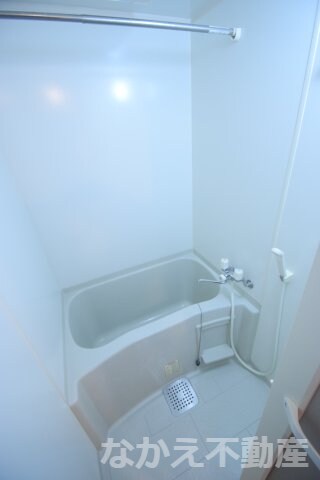 物件内観写真6　(コンパクトで使いやすいお風呂です)