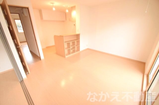 物件内観写真3　(リビングです)