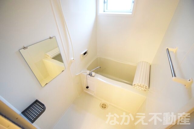 物件内観写真5　(きれいなお風呂です)