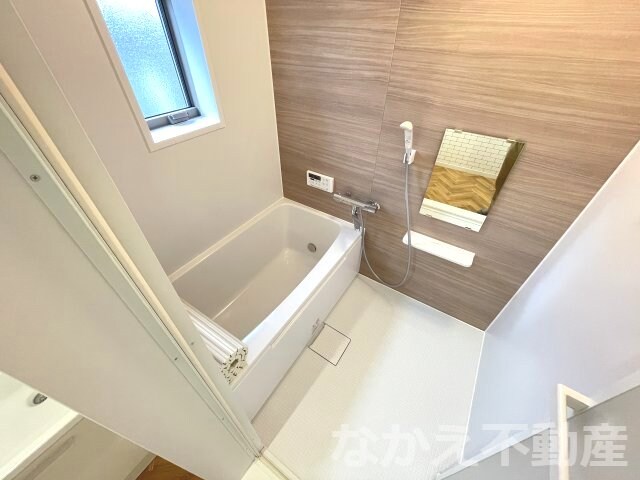 物件内観写真5　(日々の暮らしに欠かせないお風呂です)