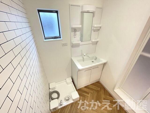 物件内観写真7　(使いやすい洗面所です)