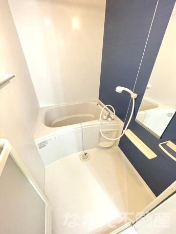 物件内観写真6　(落ち着いた空間のお風呂です)