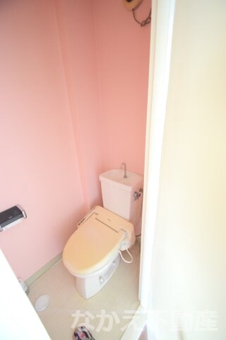 物件内観写真9　(落ち着いたトイレです)