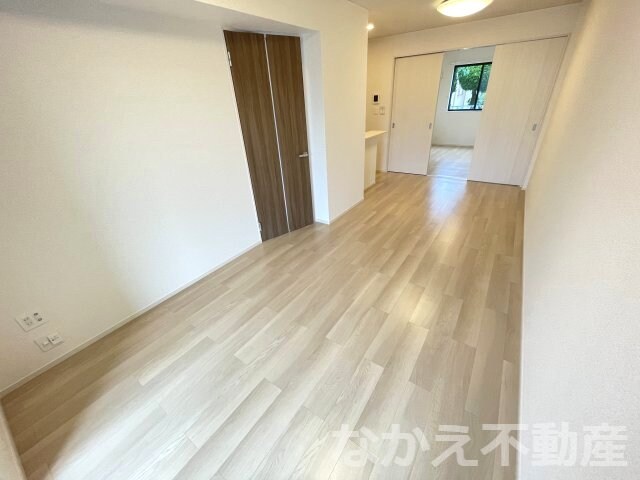 物件内観写真3　(リビングです)