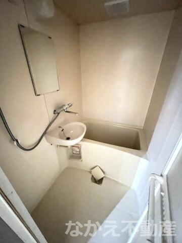 物件内観写真9　(落ち着いた空間のお風呂です)