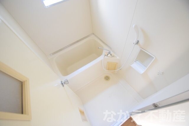 物件内観写真6　(日々の暮らしに欠かせないお風呂です)