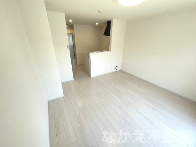 物件内観写真3　(リビングです)