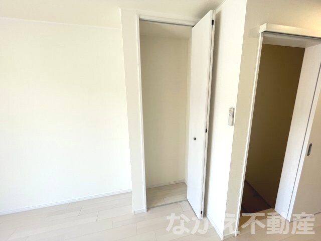 物件内観写真11　(収納スペース豊富です)