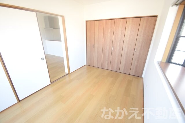 物件内観写真3　(ゆとりの広さです)