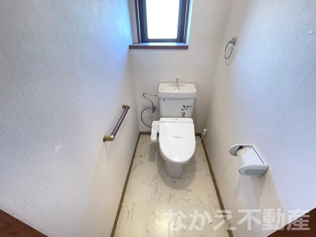 物件内観写真7　(トイレも気になるポイント)