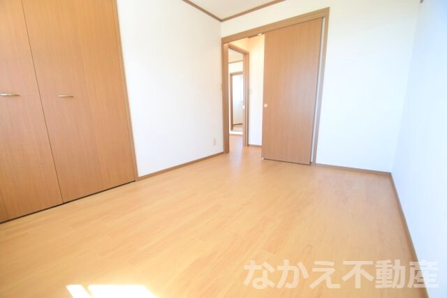 物件内観写真4　(ゆったりした洋室です)