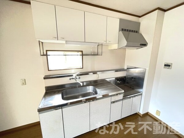キッチン(コンパクトなキッチンで掃除もラクラク)