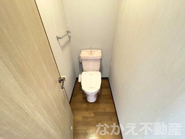 トイレ(シンプルで使いやすいトイレです)