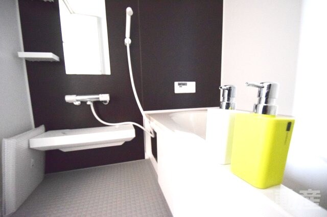 物件内観写真6　(ゆったり過ごせるお風呂です)