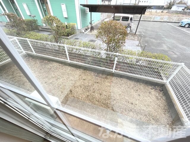 物件内観写真10　(バルコニーがあります)