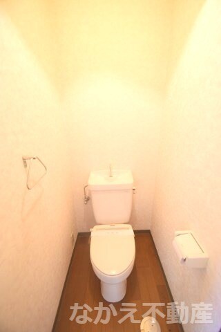 物件内観写真7　(落ち着いたトイレです)