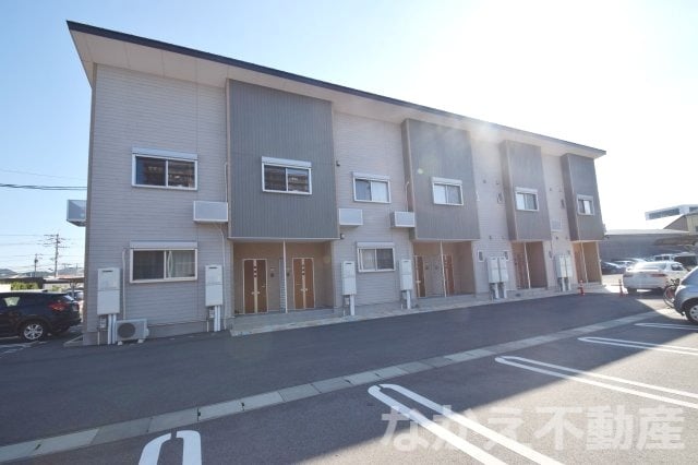 物件外観写真2　(建物外観を気になさる方へ、見た目の良い物件です)