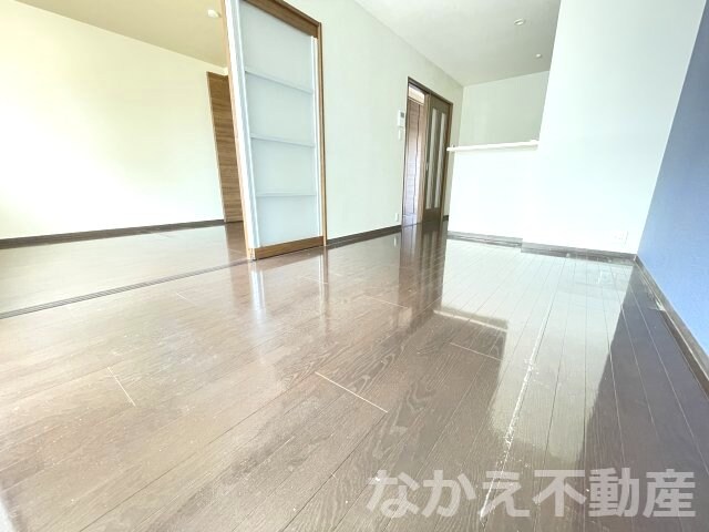 物件内観写真3　(ゆったり過ごせるリビングです)