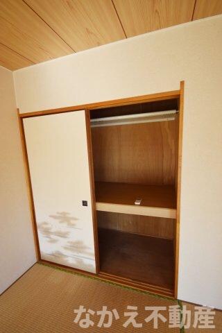 物件内観写真11　(こまごまとしたものを収納できそうですね)