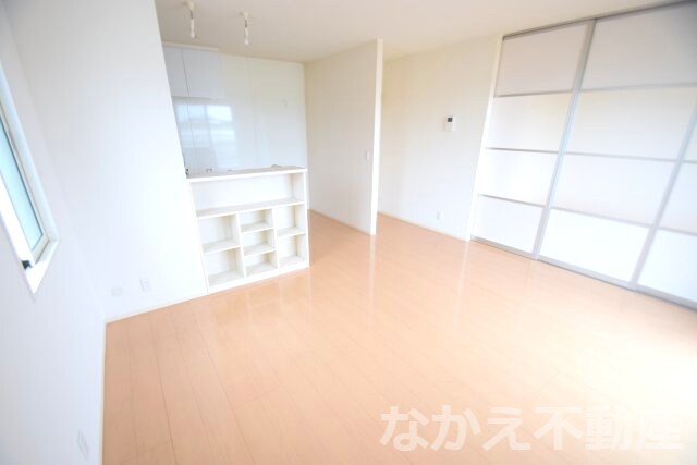 物件内観写真3　(ゆったり過ごせるリビングです)