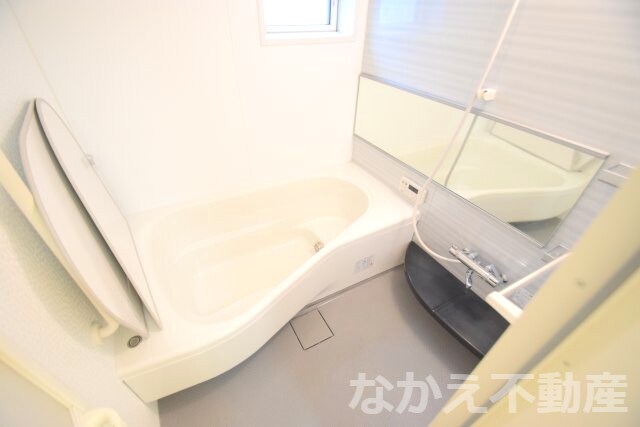 物件内観写真8　(ゆったり過ごせるお風呂です)