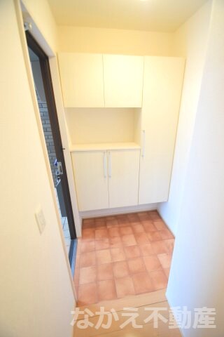 物件内観写真11　(落ち着いた玄関です)
