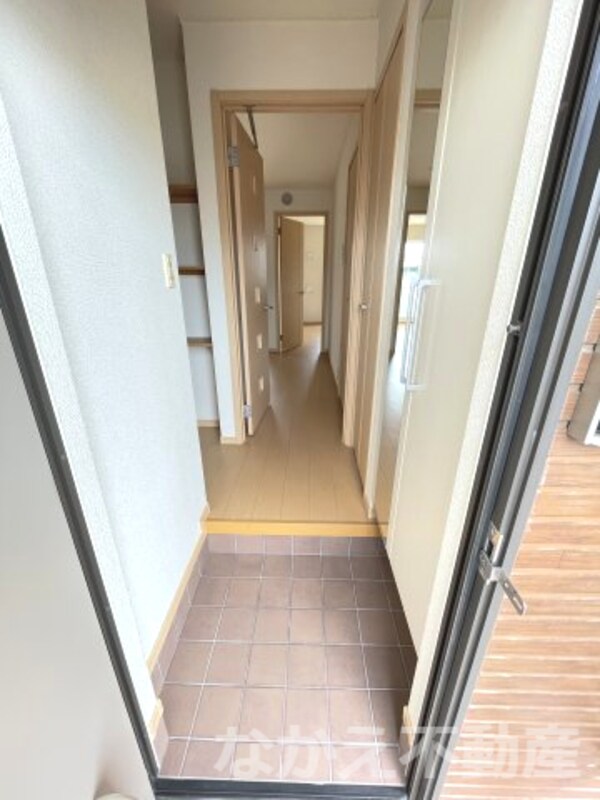 玄関(毎日通る玄関はこちらです)